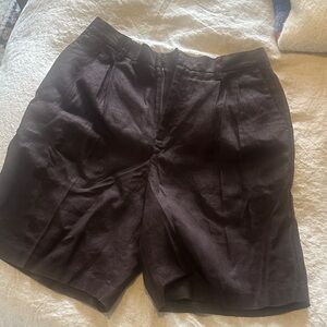 Classic brown High-Waist Pleated Shorts